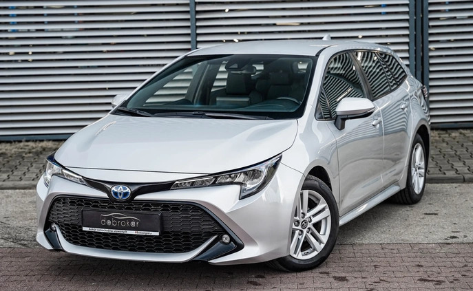 Toyota Corolla cena 77900 przebieg: 118491, rok produkcji 2019 z Piła małe 562